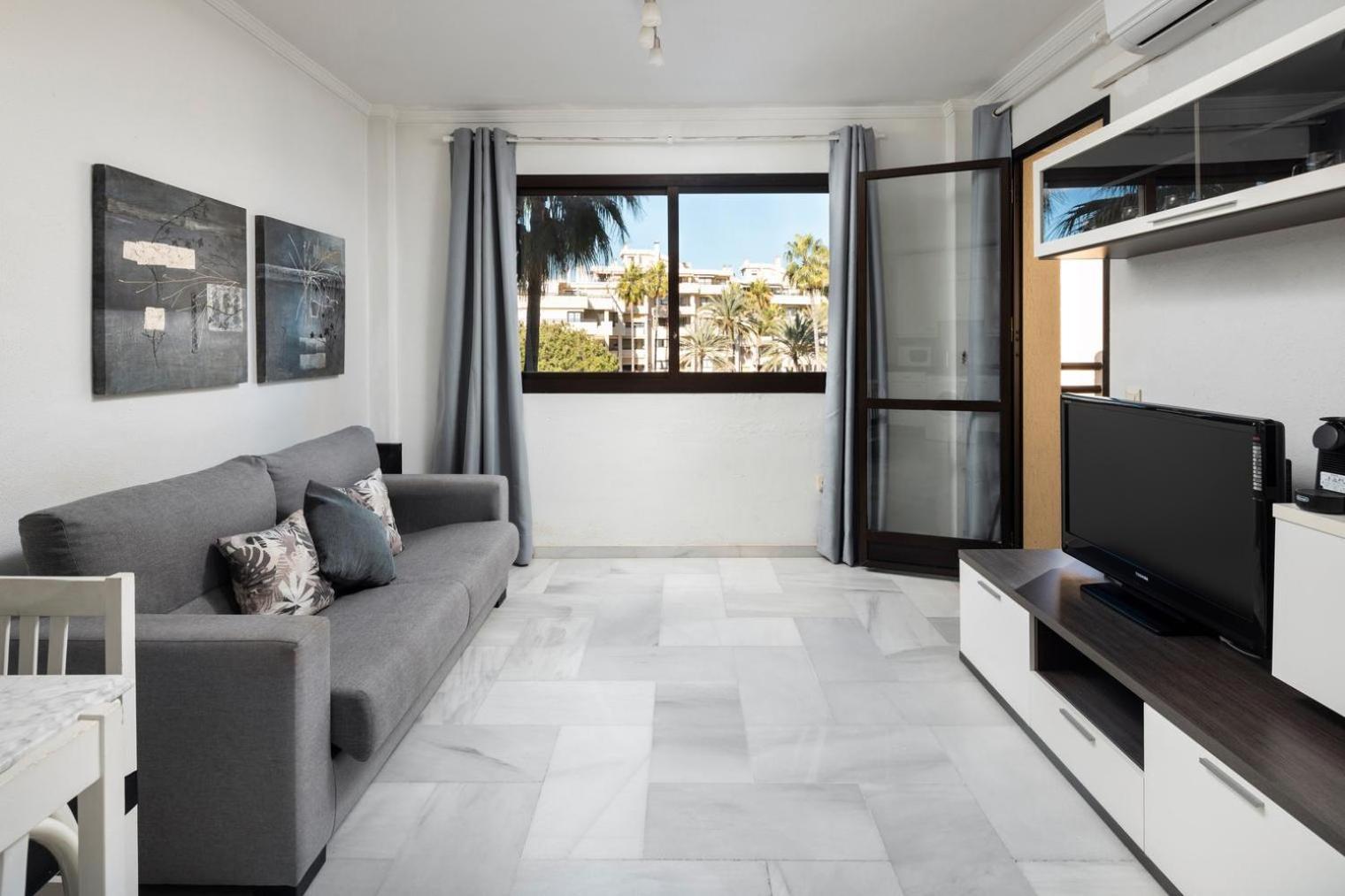 Primera Linea Del Mar - Acceso Directo Playa Carihuela Torremolinos Exterior photo